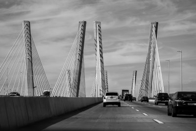 Lines in the New Goethals Bridge