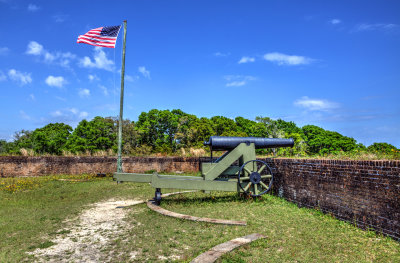 Fort Barrancas Upper Works, 32 Pounder Gun on Pivot Mount