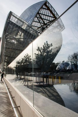 le MoMA  Paris-001.jpg