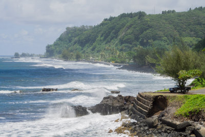 C1550 Shoreline of Tahiti-Nui