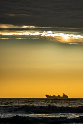 Freighter and Horizon II.jpg