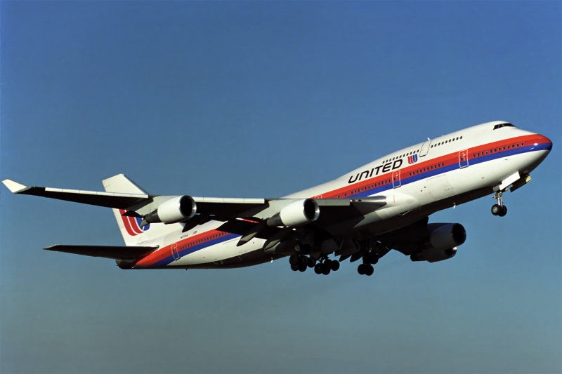 UNITED BOEING 747 400 SYD RF 389 5.jpg