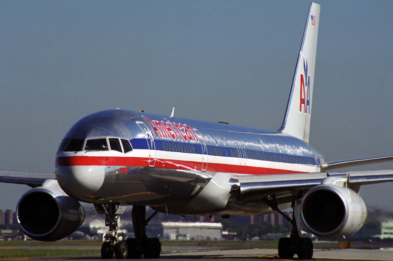 AMERICAN BOEING 757 200 JFK RF 1629 6 .jpg