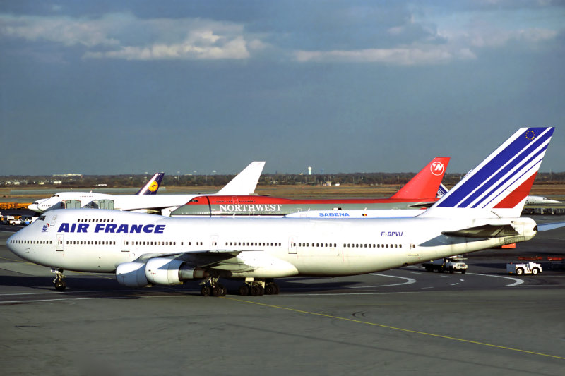 AIR FRANCE BOEING 747 200M JFK RF 347 18.jpg