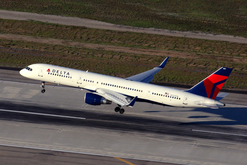 DELTA BOEING 757 200 LAX RF 5K5A7801.jpg