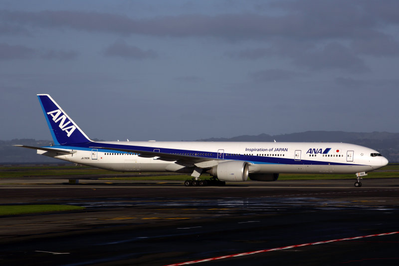 ANA BOEING 777 300 AKL RF 5K5A7723.jpg