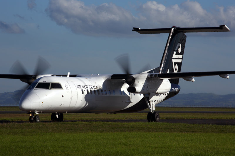 AIR NEW ZEALAND LINK DASH 8 300 AKL RF 5K5A8284.jpg