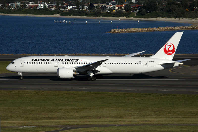 JAPAN AIRLINES BOEING 787 9  SYD RF 5K5A8466.jpg