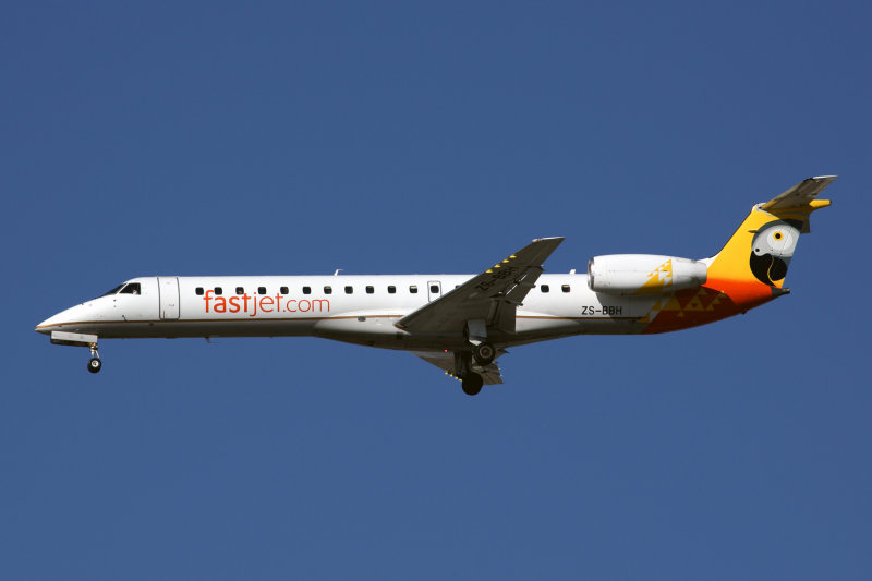 FAST JET EMBRAER 145 JNB RF 5K5A8737.jpg