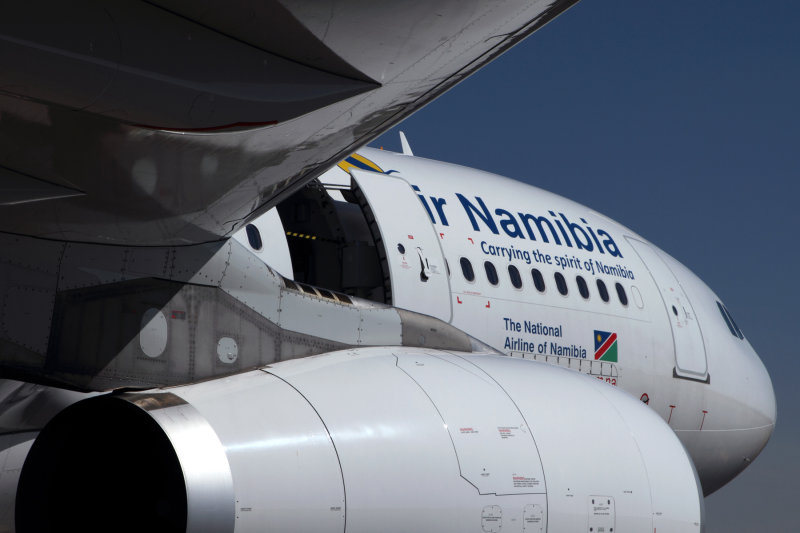 AIR NAMIBIA AIRBUS A330 200 WDH RF IMG_2919.jpg