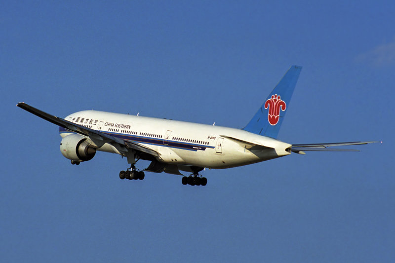 CHINA SOUTHERN BOEING 777 200 BJS RF 1670 24.jpg