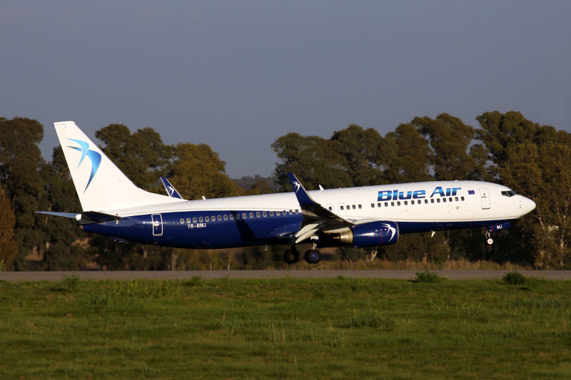 BLUE AIR BOEING 737 800 FCO RF 5K5A0794.jpg