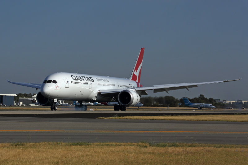 QANTAS BOEING 787 9 PER RF 5K5A3332.jpg