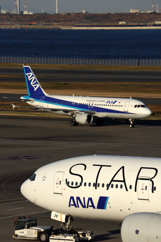 ANA AIRCRAFT HND RF 5K5A4305.jpg