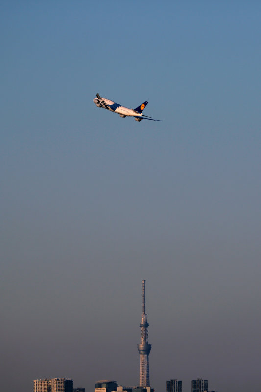 LUFTHANSA BOEING 747 800 HND RF 5K5A4325.jpg