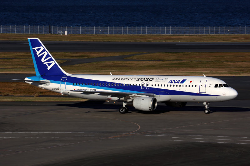 ANA AIRBUS A320 HND RF 5K5A4277.jpg