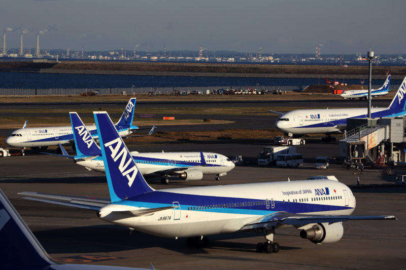 ANA AIRCRAFT HND RF 5K5A4300.jpg