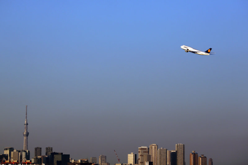 LUFTHANSA BOEING 747 800 HND RF 5K5A4324.jpg