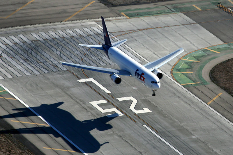 FEDEX BOEING 767 300F LAX RF 5K5A5084.jpg