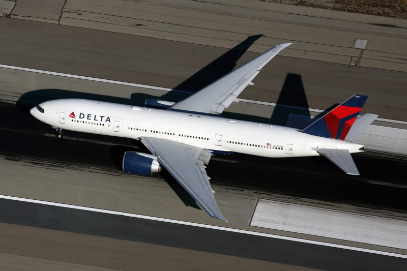 DELTA BOEING 777 200 LAX RF 5K5A4896.jpg