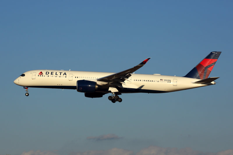 DELTA AIRBUS A350 900 NRT RF 5K5A6678.jpg