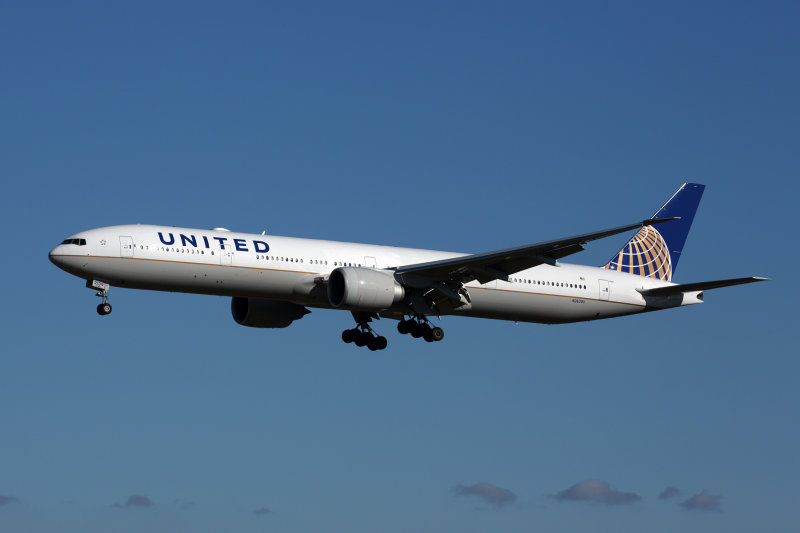 UNITED BOEING 777 300ER NRT RF 5K5A6509.jpg