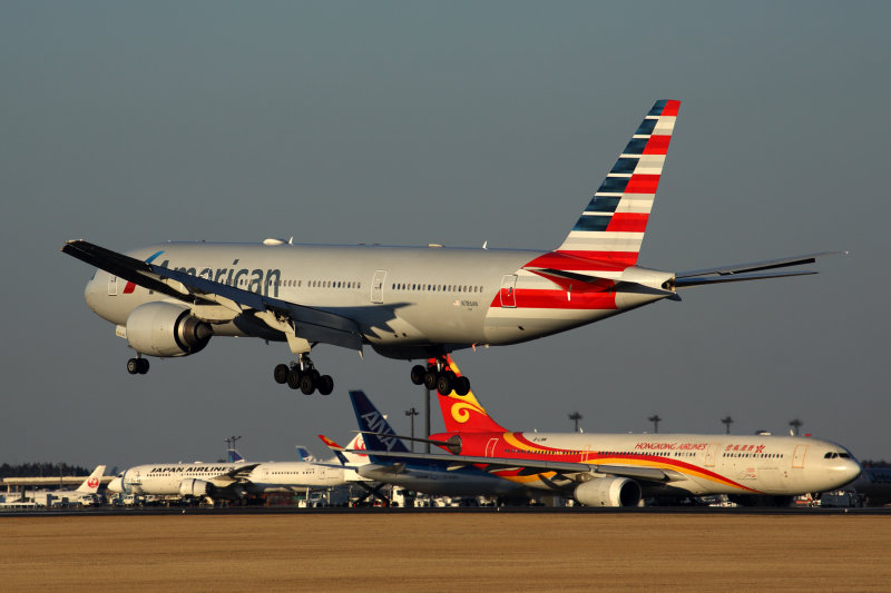 AMERICAN BOEING 777 200 NRT RF 5K5A6710.jpg