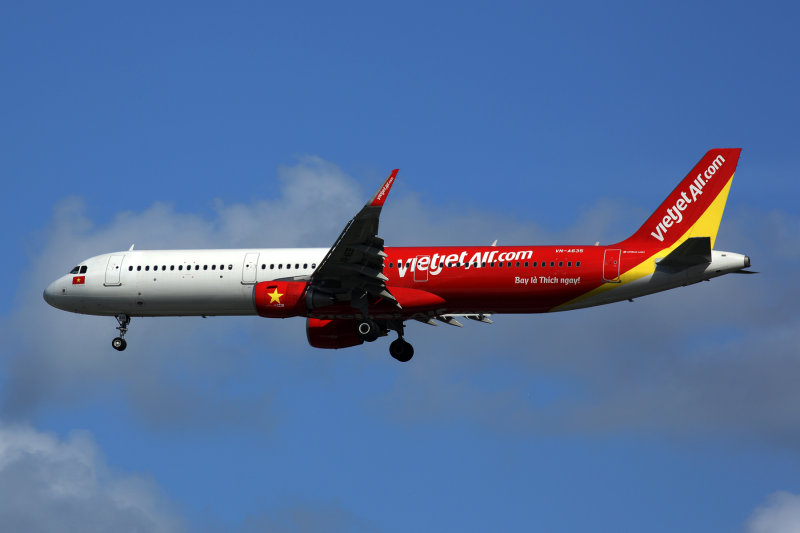 VIETJET AIRBUS A321 SIN RF  5K5A8178.jpg