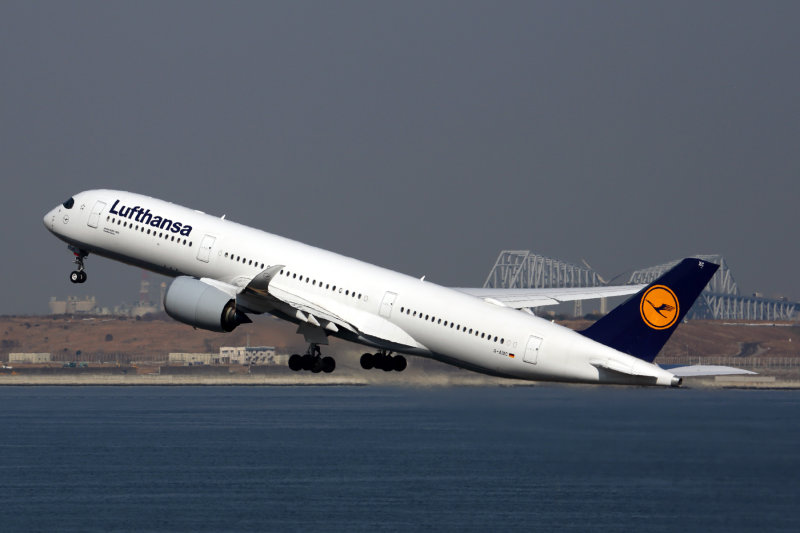 LUFTHANSA AIRBUS A350 00 HND RF 5K5A8386.jpg