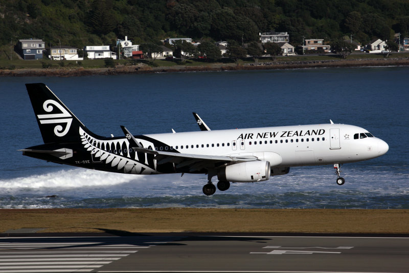 AIR NEW ZEALAND AIRBUS A320 WLG RF 5K5A9115.jpg