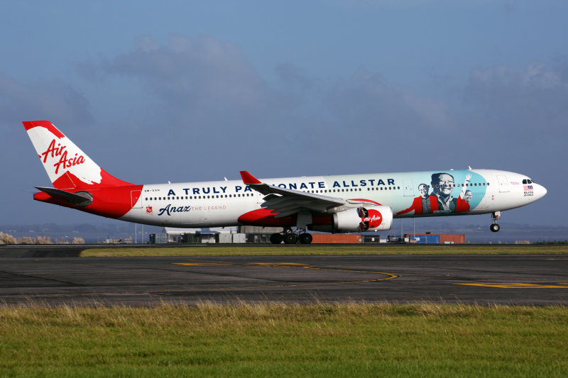 AIR ASIA X AIRBUS A330 300 AKL RF 5K5A9400.jpg