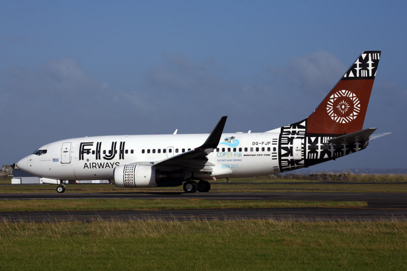 FIJI AIRWAYS BOEING 737 700 AKL RF 5K5A9332.jpg