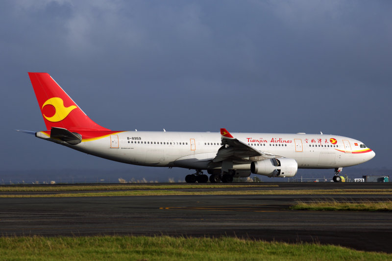 TIANJIN AIRLINES AIRBUS A330 200 AKL RF 5K5A9512.jpg
