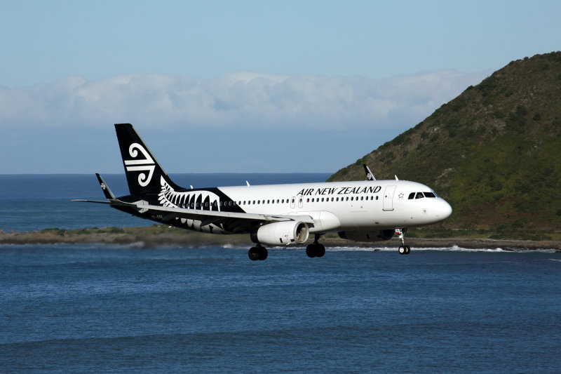 AIR NEW ZEALAND AIRBUS A320 WLG RF 5K5A9113.jpg