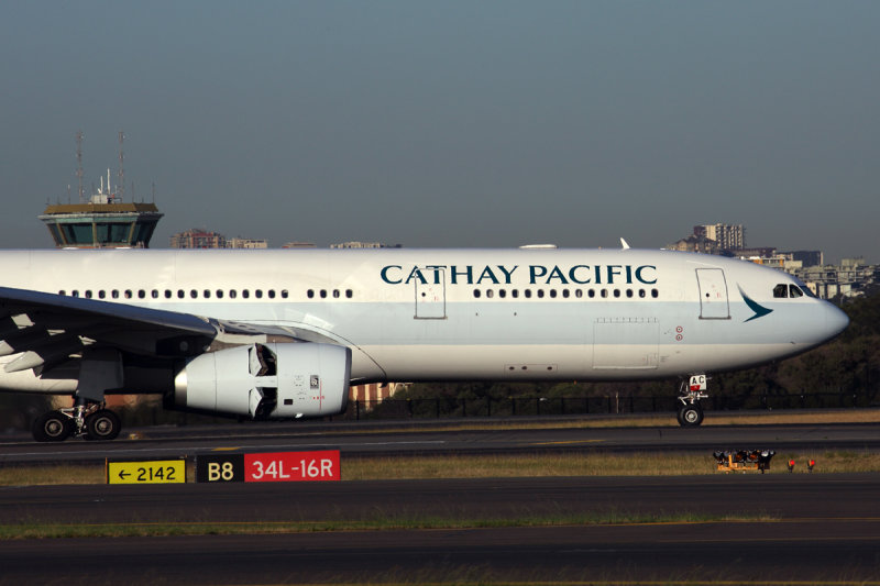 CATHAY PACIFIC AIRBUS A330 300 SYD RF 5K5A3088.jpg