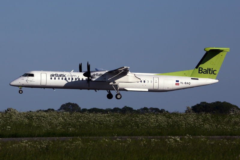 AIR_BALTIC_DASH_8_400_CPH_RF_5K5A9998.jpg