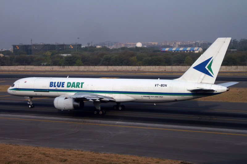 BLUE_DART_BOEING_757_200F_DEL_RF_IMG_8419.jpg