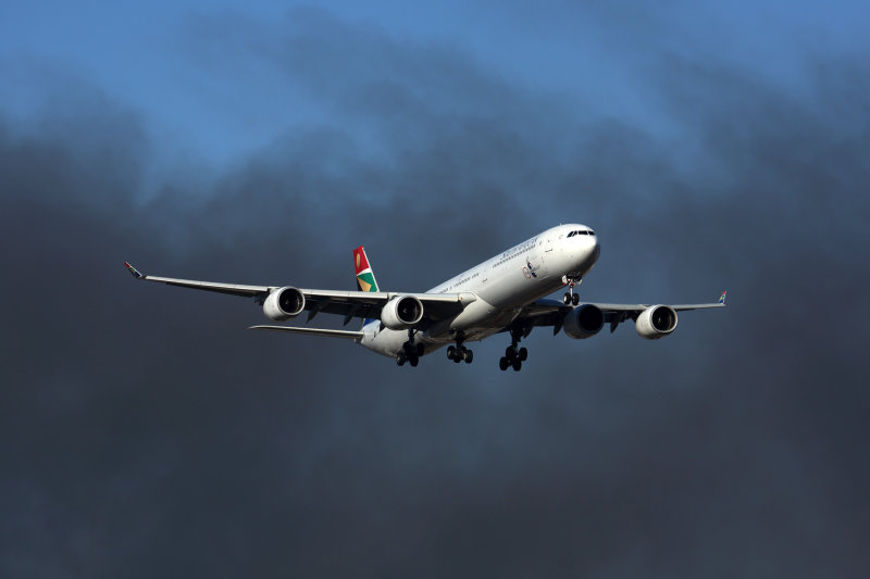 SOUTH_AFRICAN_AIRBUS_A340_600_JNB_RF_5K5A2184.jpg