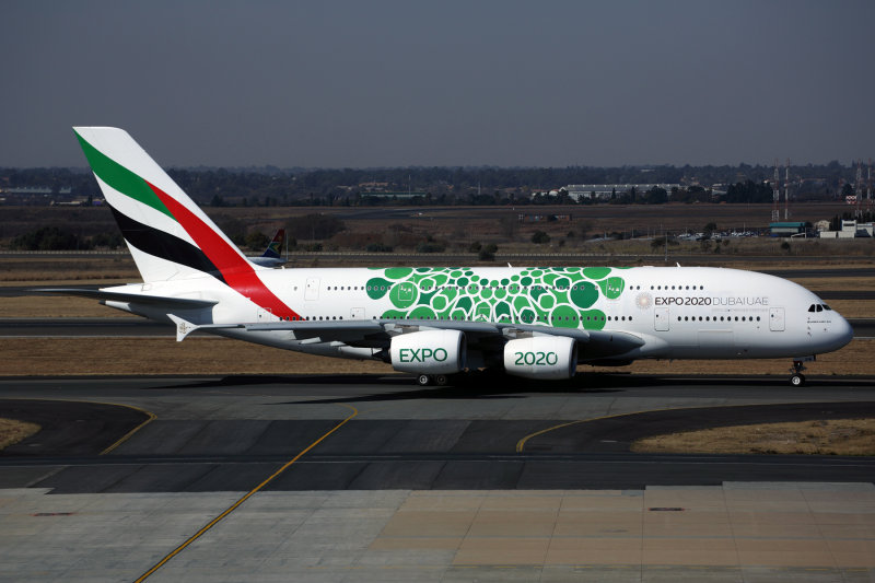 EMIRATES_AIRBUS_A380_JNB_RF_5K5A2827.jpg