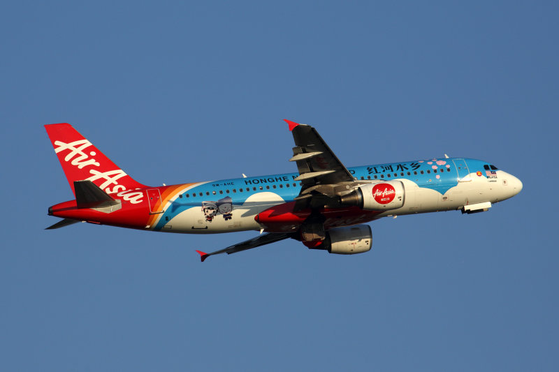 AIR_ASIA_AIRBUS_A320_SIN_RF_5K5A3459.jpg