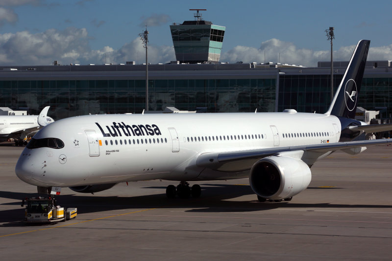 LUFTHANSA_AIRBUS_A350_900_MUC_RF_5K5A3671.jpg