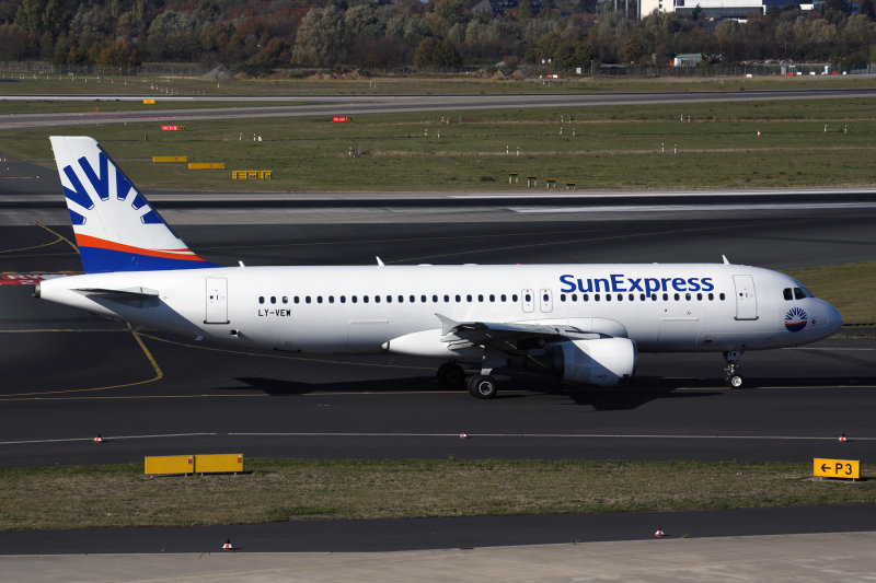 SUN_EXPRESS_AIRBUS_A320_DUS_RF_5K5A5263.jpg