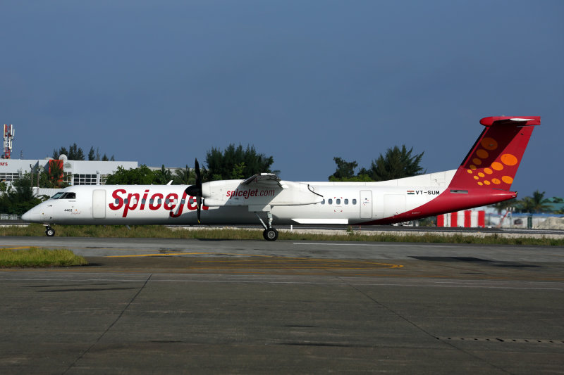 SPICE_JET_DASH_8_400_MLE_RF_5K5A7699.jpg