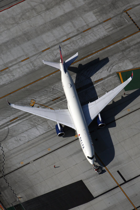 DELTA_AIRBUS_A350_900_LAX_RF_5K5A6499.jpg