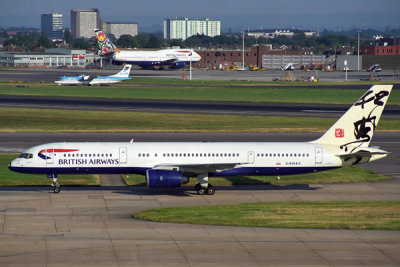 BRITISH AIRWAYS BOEING 757 200 LHR RF 1535 8.jpg
