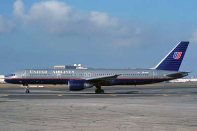 UNITED BOEING 757 200 LAX RF 1266 16.jpg