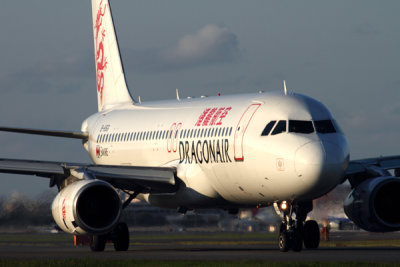 DRAGONAIR AIRBUS A320 FUK RF IMG_1008.jpg