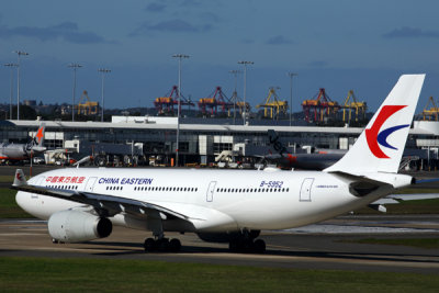 CHINA EASTERN AIRBUS A330 200 SYD RF 5K5A8518.jpg