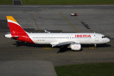 IBERIA AIRBUS A320 ZRH RF 5K5A9567.jpg
