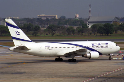 ELAL BOEING 767 200ER BKK RF 1696 35.jpg